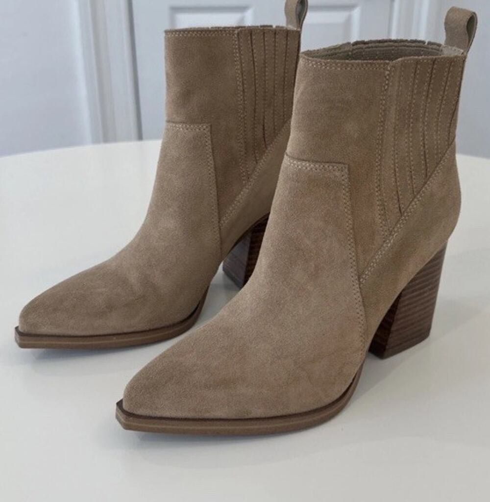 Marc Fisher Women’s Mloshay Sz 7.5M Taupe Suede Pointed Toe Ankle Boots 3” Heel